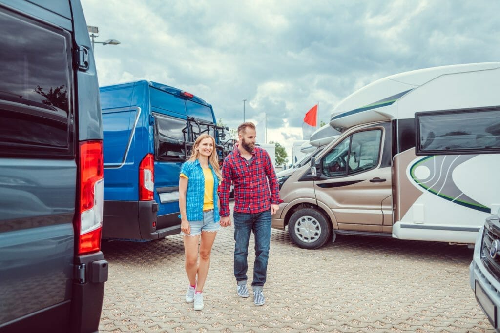 3 Things That All Newbie RV Drivers Need To Know